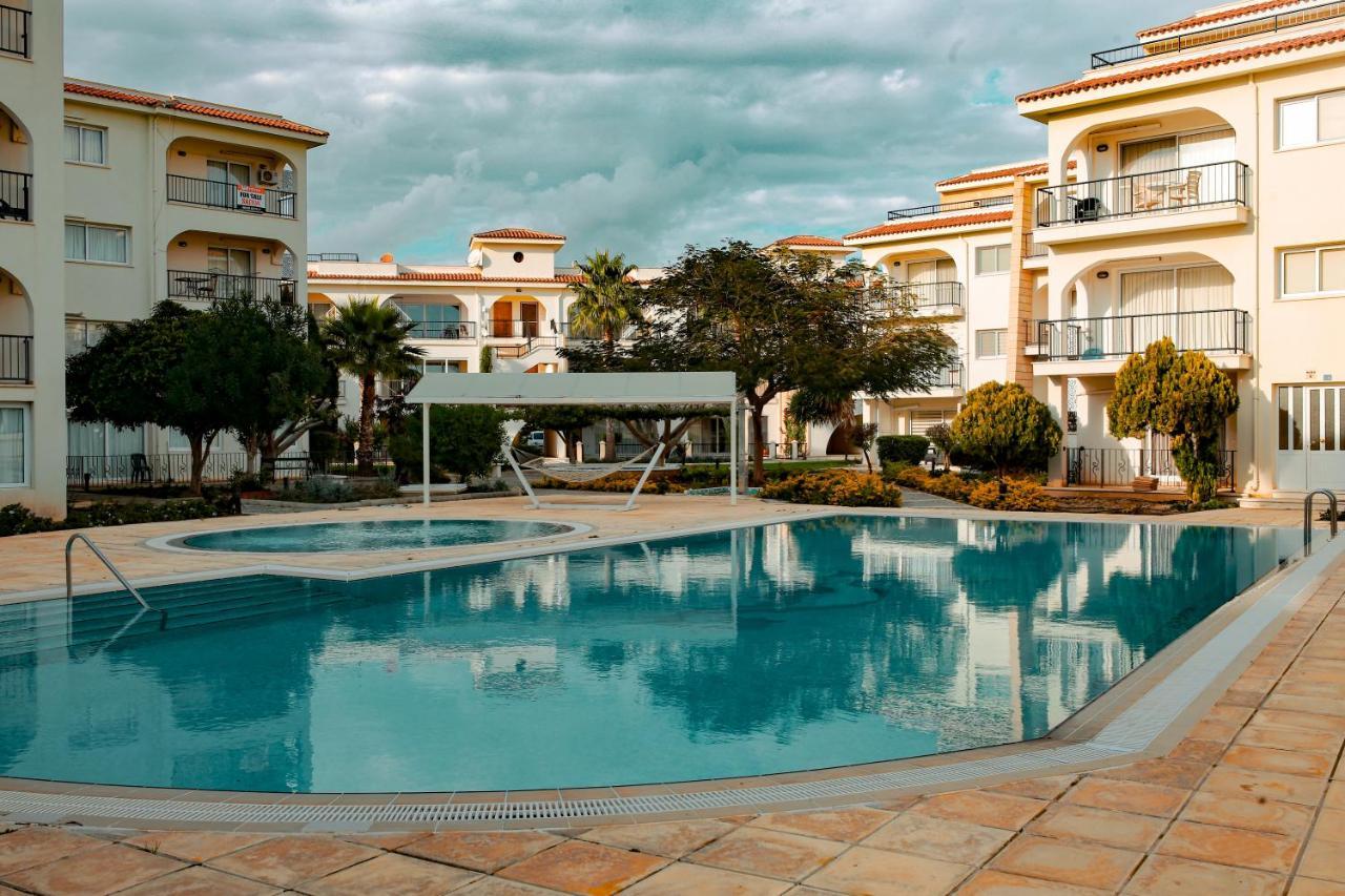 Fantastic 4 Cyprus First Line Beachfront Boghaz Экстерьер фото