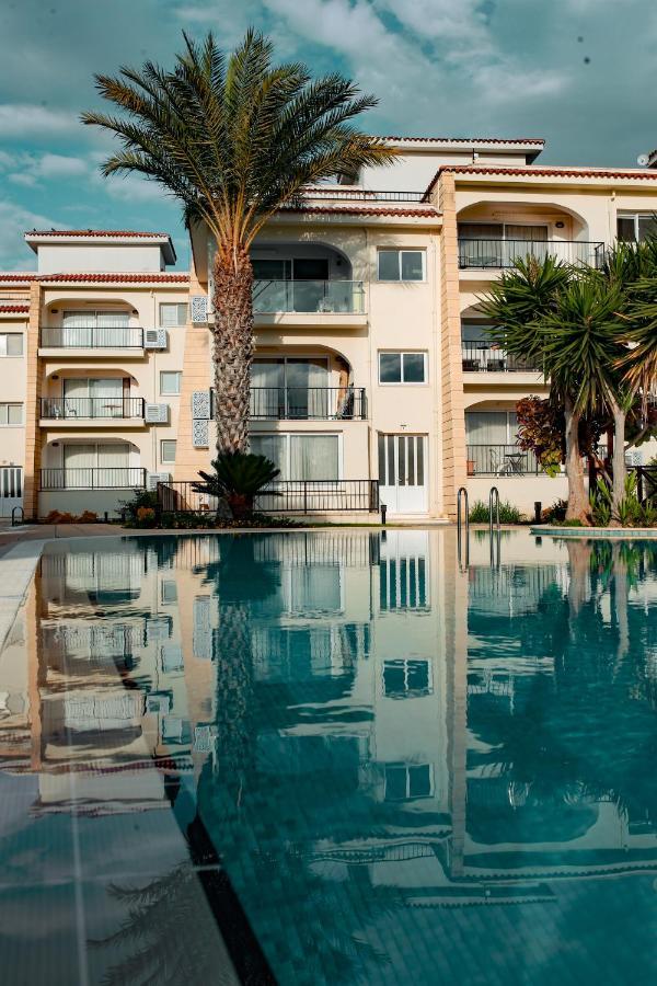 Fantastic 4 Cyprus First Line Beachfront Boghaz Экстерьер фото